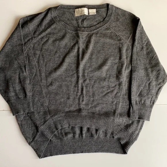 Cropped sweater - Picture 1 of 3